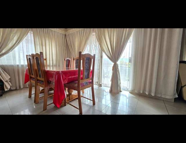 3 BEDROOM HOUSE FOR SALE IN NEWHOLME